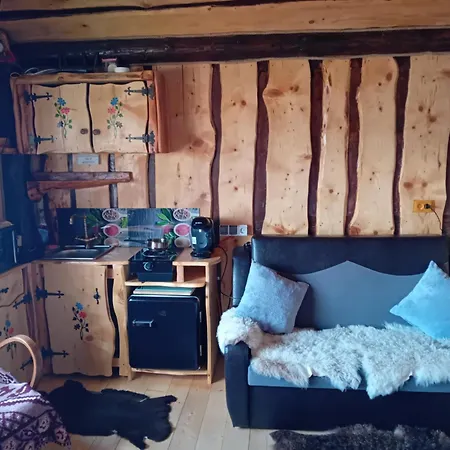 Casa Rustica بيت خشبي